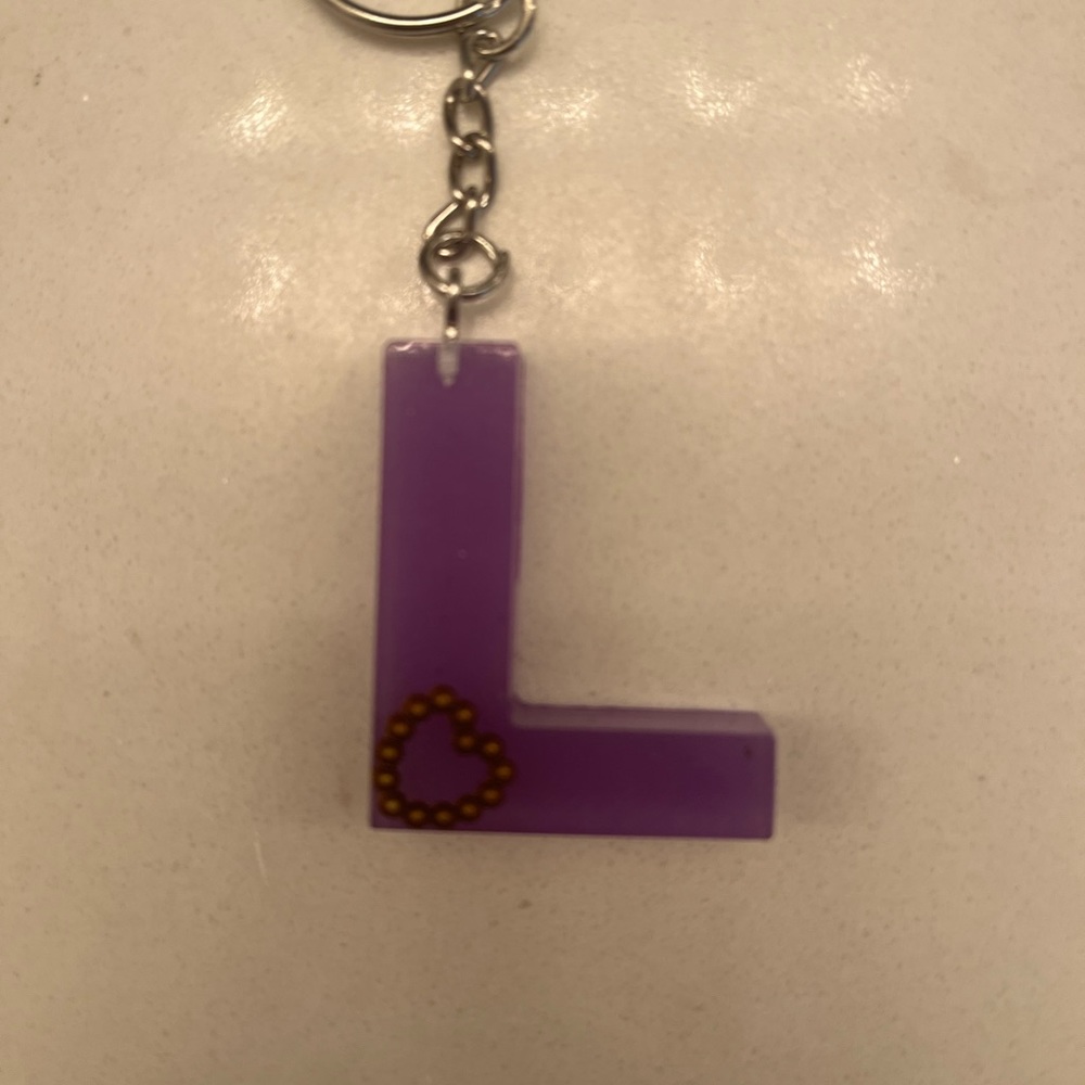 L keychain